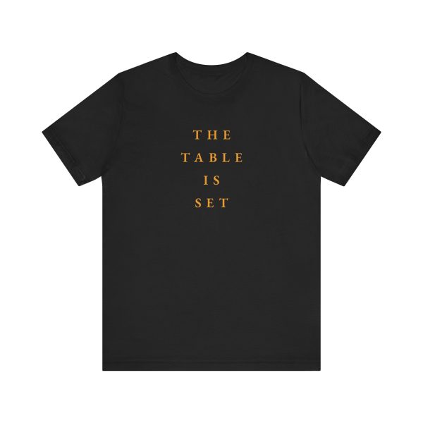 The Table is Set - Tricou unisex cu mânecă scurtă din jerseu - imagine 2